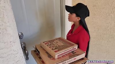 two insane teens ordered some pizza and penetrated this gorgeous chinese delivery girl.