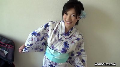 chinese brunette kimono chick  Saki Aoyama  shaft sucking,uncensored.